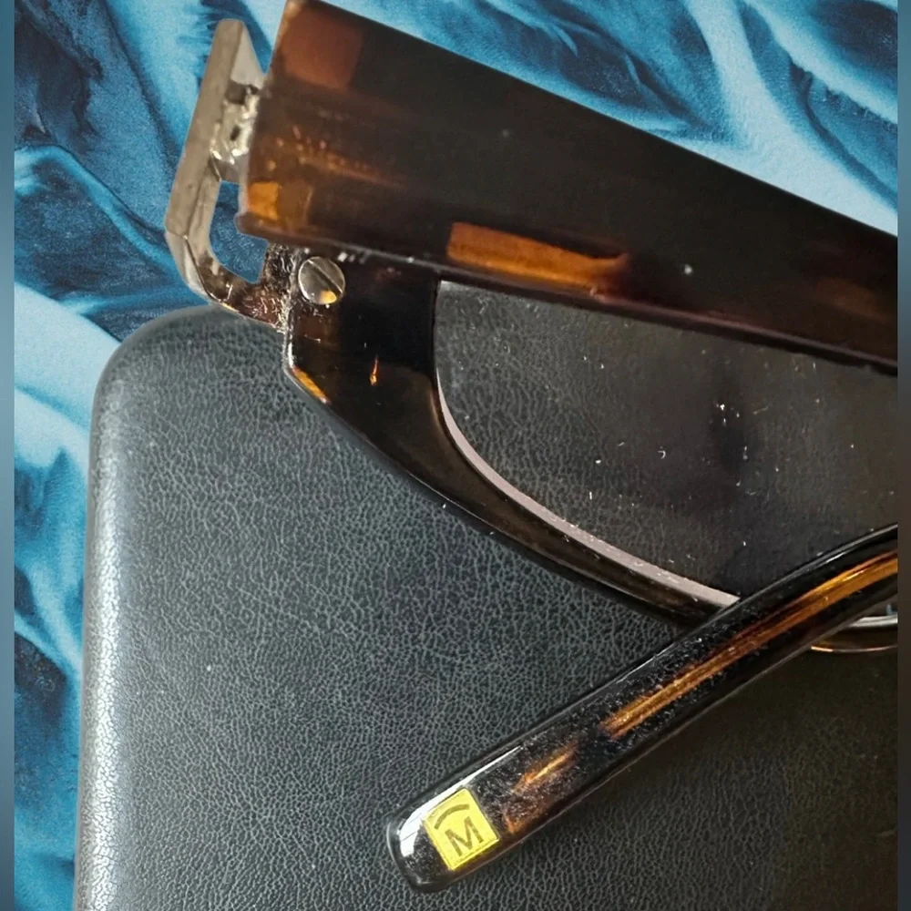 Ted Baker Eyeglass case & cleaning cloth with Magnivision Chelsea B Readers